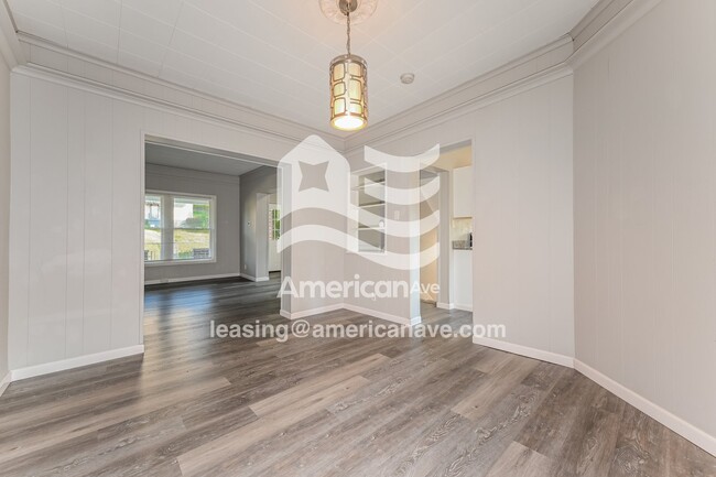 Photo - 1402 Linden St