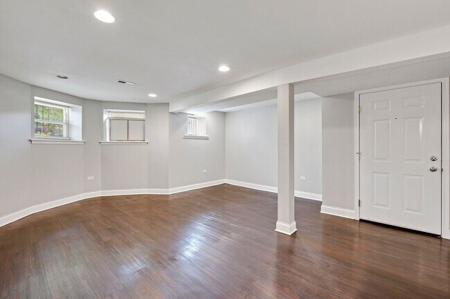 Photo - 4544 S Indiana Ave Unit 4544 S. Indiana Ave Garden