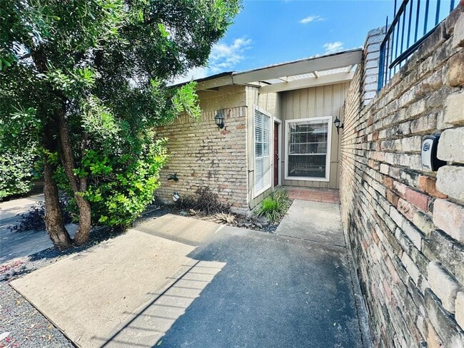 Building Photo - 3416 Willowrun Dr Rental