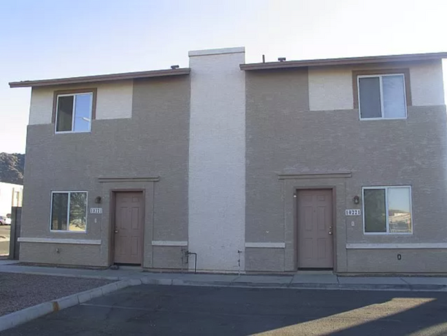 3 Bed 2 Bath Beautiful Townhome! Close to ... - 3 Bed 2 Bath Beautiful Townhome! Close to ...