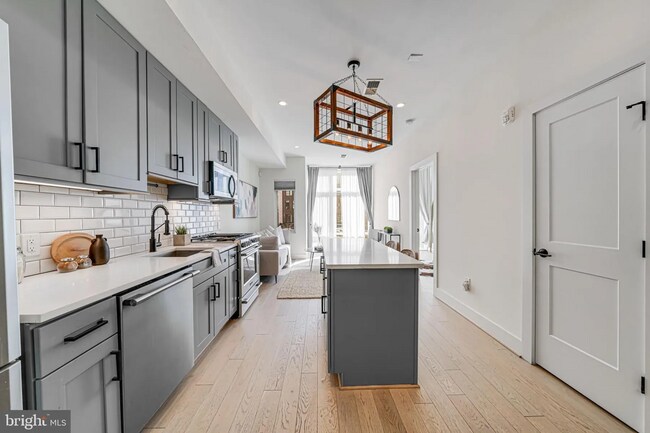 Photo - 1510 N Capitol St NW Unidad 101