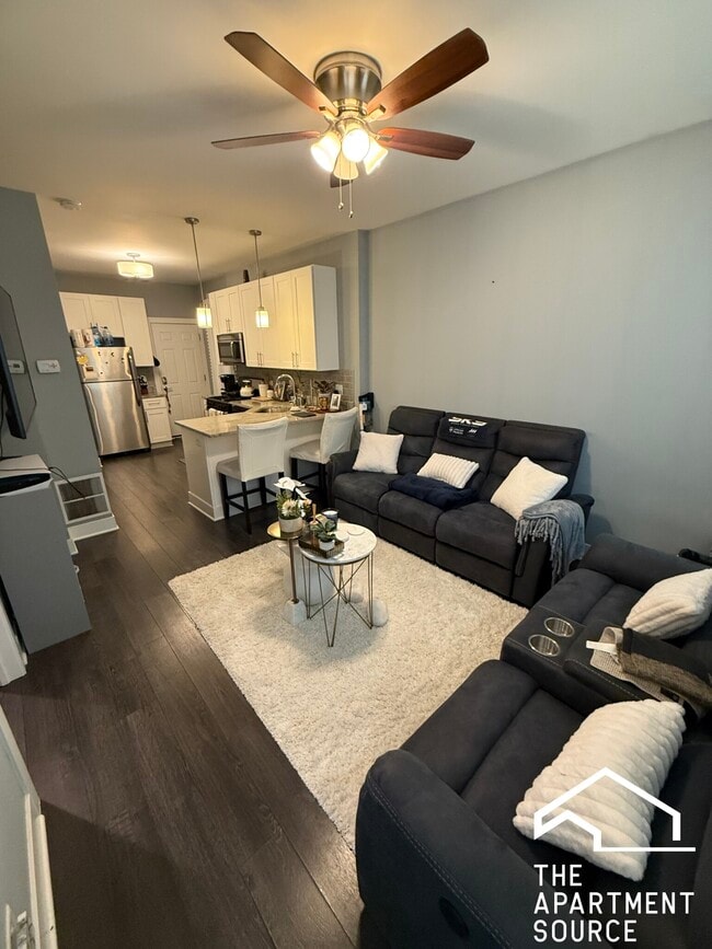 Photo - 1433 N Cleaver St Unit 1F