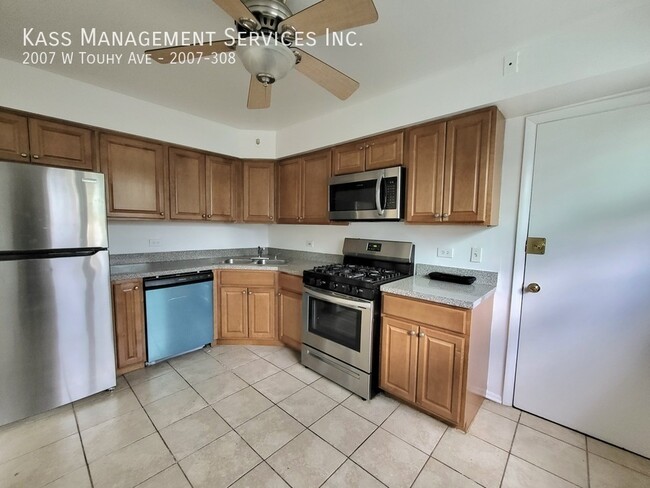 Photo - 2007 W Touhy Ave Unit 2007-308