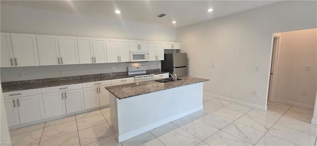 Photo - 4602 25th St SW