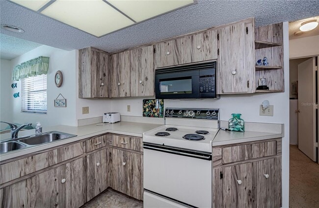 Photo - Poolside in Port Charlotte