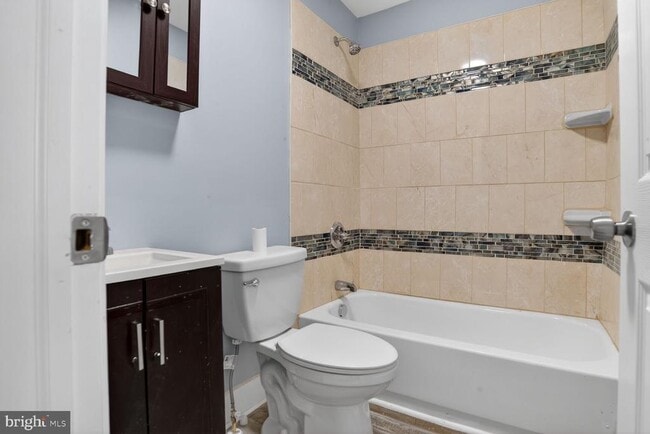 Photo - 3335 Lyndale Ave