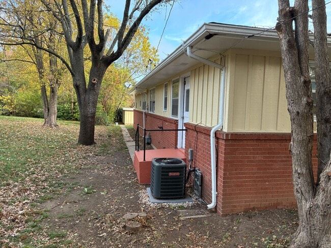 Photo - Rountree school district, fully remodeled 2 bed, 1 bath duplex walking distance to MSU campus and...