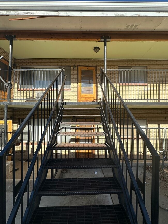 Photo - LE2012 Unit 9