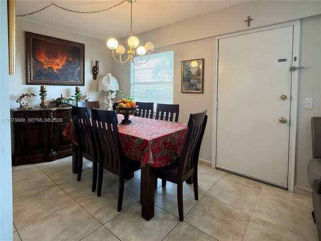 551 SW 135th Ave Unidad 413B