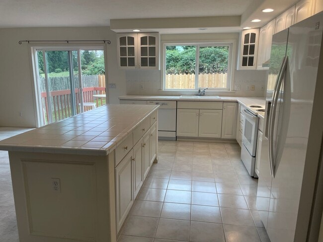 Photo - Single Level Useless Bay Home with Bonus Room!