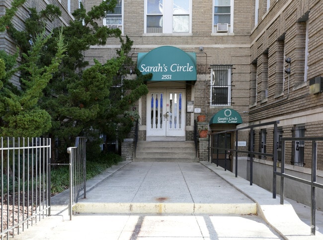 Photo - Sarahs Circle