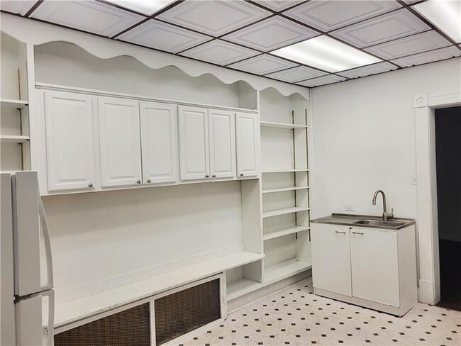 Photo - 438 S Maple Ave