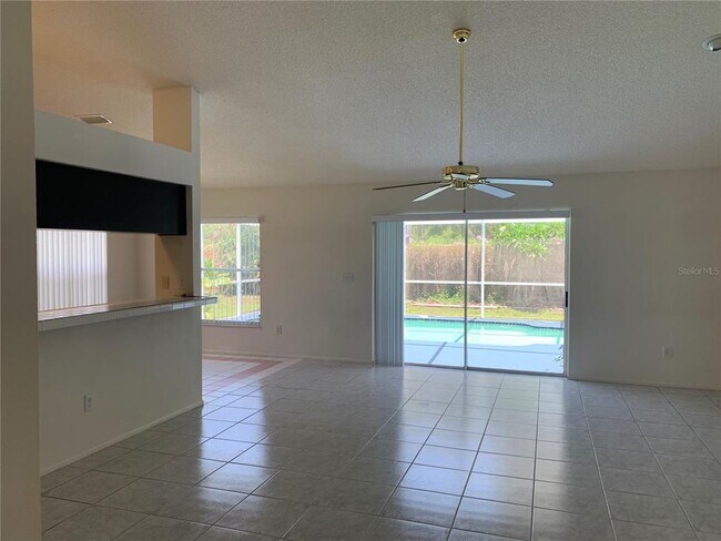 11417 Glenmont Dr