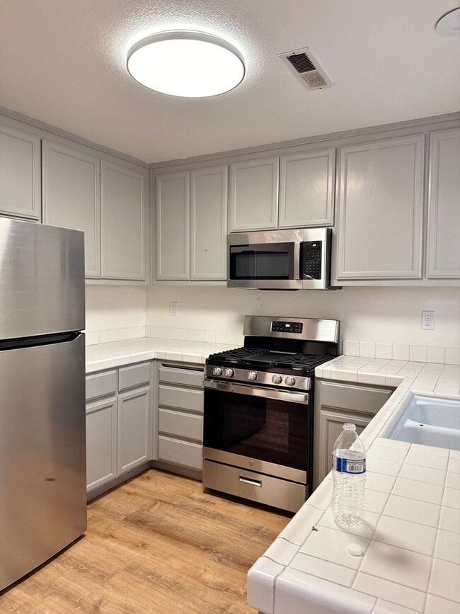 Photo - 520 Las Palmas Dr Apartment Unit A