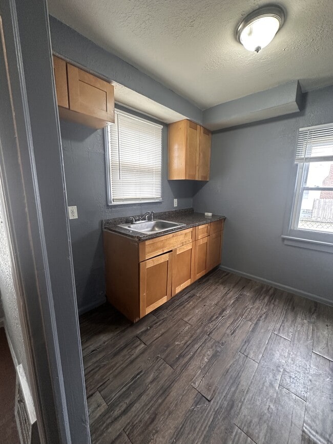 Photo - 8601 Burt Rd