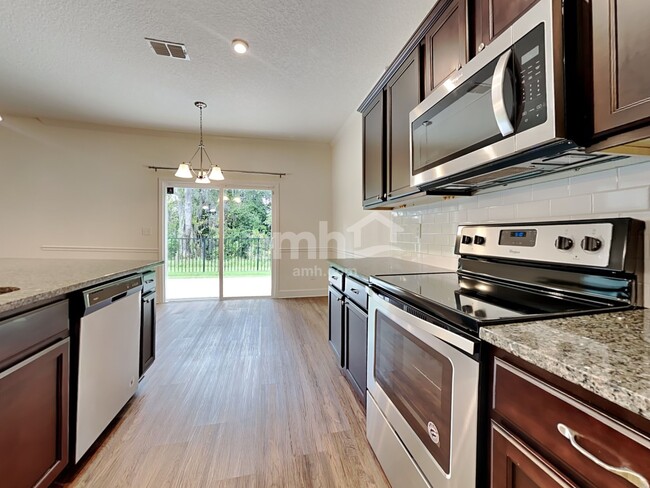 Photo - 1821 Silver Point