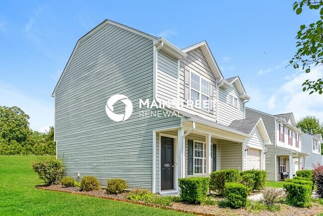 3 Bedroom Pet-Friendly Home in Winston-Salem, NC with Main Street Renewal