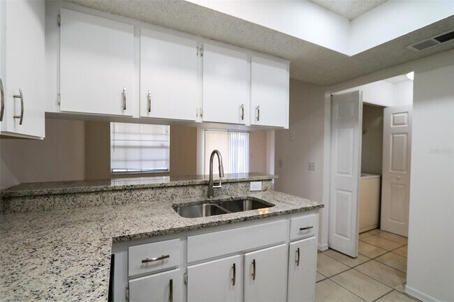 Photo - 3253 Bloomingdale Villas Ct House