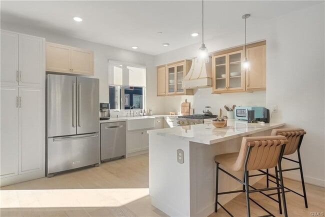 Photo - 2581 Arvia St