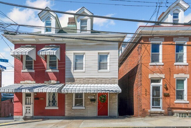 Photo - Fully Furnished 3 Bedroom Townhome in Central Lawrenceville