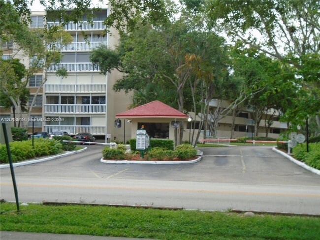 Photo - 6921 Environ Blvd Unit 4P