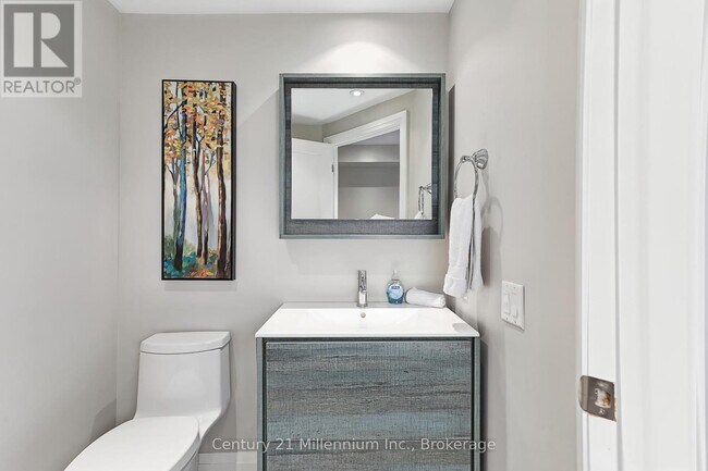 Photo - 110 Fairway Ct