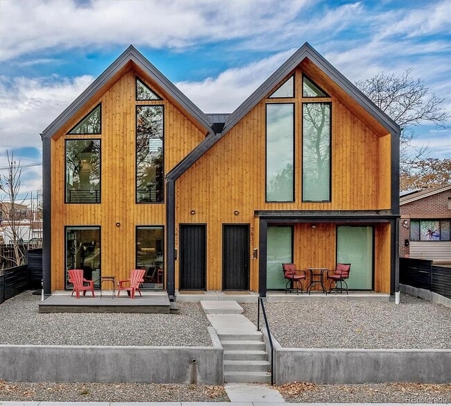 Contemporary Townhome in an Exceptional Su... - Contemporary Townhome in an Exceptional Su...