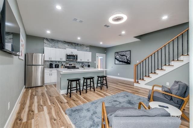 Photo - 4707 Barry Ave