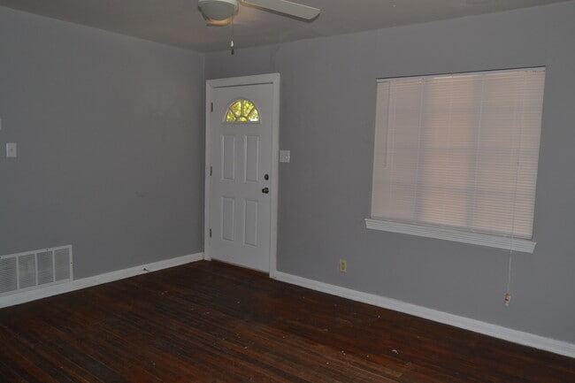 Photo - 709 Northside Dr