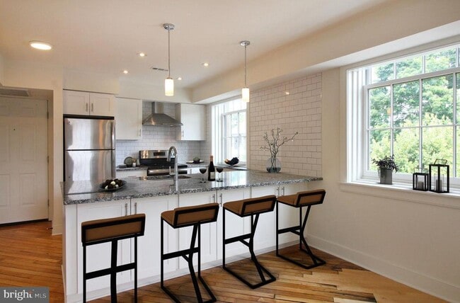 Photo - 71 N Main St Unit 304