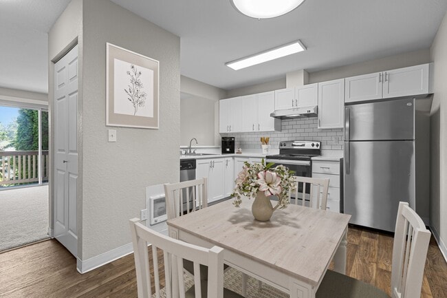 Photo - Bayview Apartment Homes