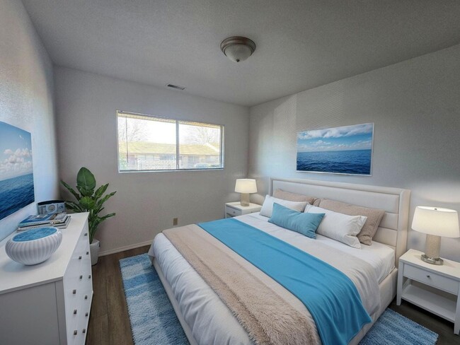 Photo - 873 NE Alameda Ave