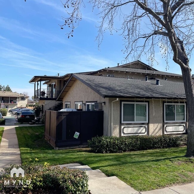 Photo - 1574 Tenaka Pl Unit 3