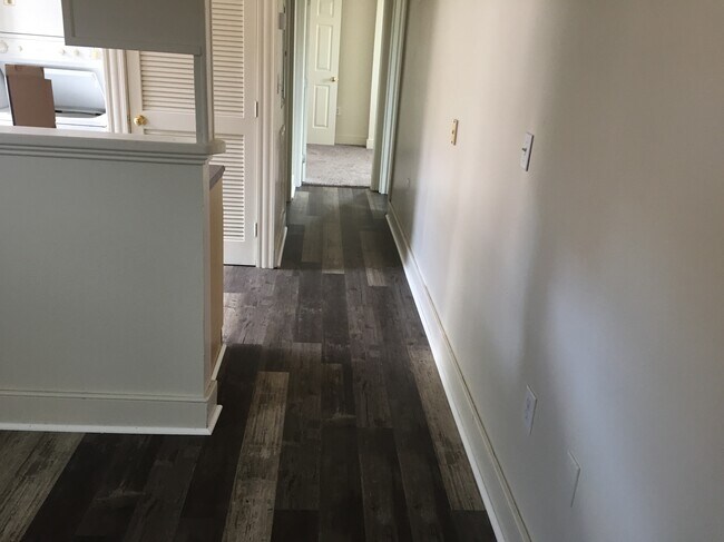 Photo - 731 W Marshall St Unidad 731 w marshall street