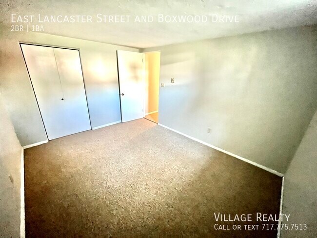 Photo - Large, budget-friendly 2-Bed w/ On-Site La... Unidad E