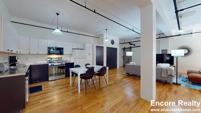 Photo - 19 Stanhope St Unit 2B