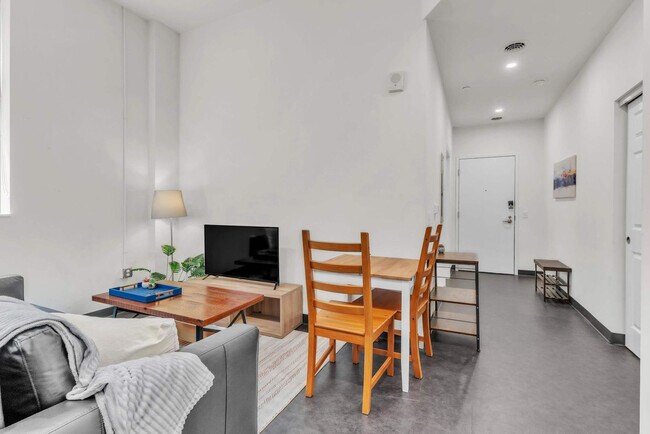 Photo - 800 Penn Ave Unidad ID1382975P