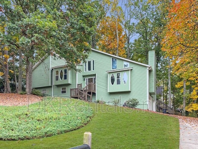 Building Photo - 2136 Clementine Dr