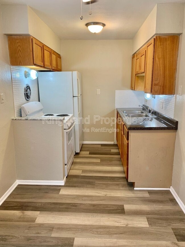 Building Photo - 4720 Nebraska Ave Unit 1