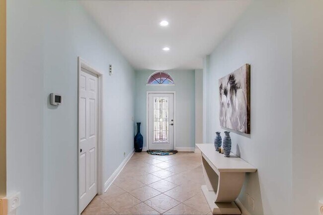 3690 Old Lighthouse Cir