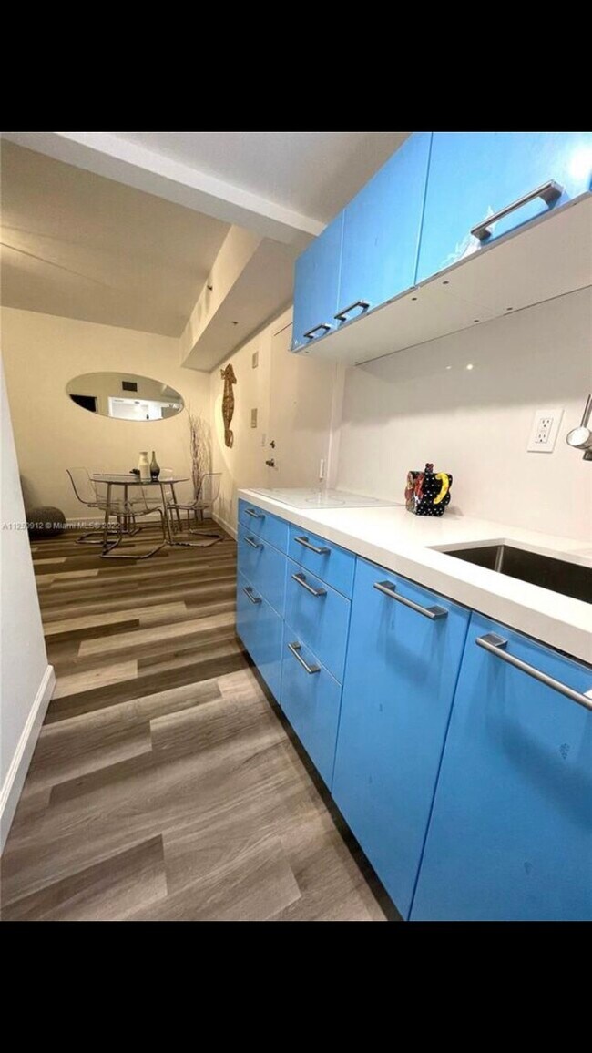 Photo - 1550 Drexel Ave Unit 103