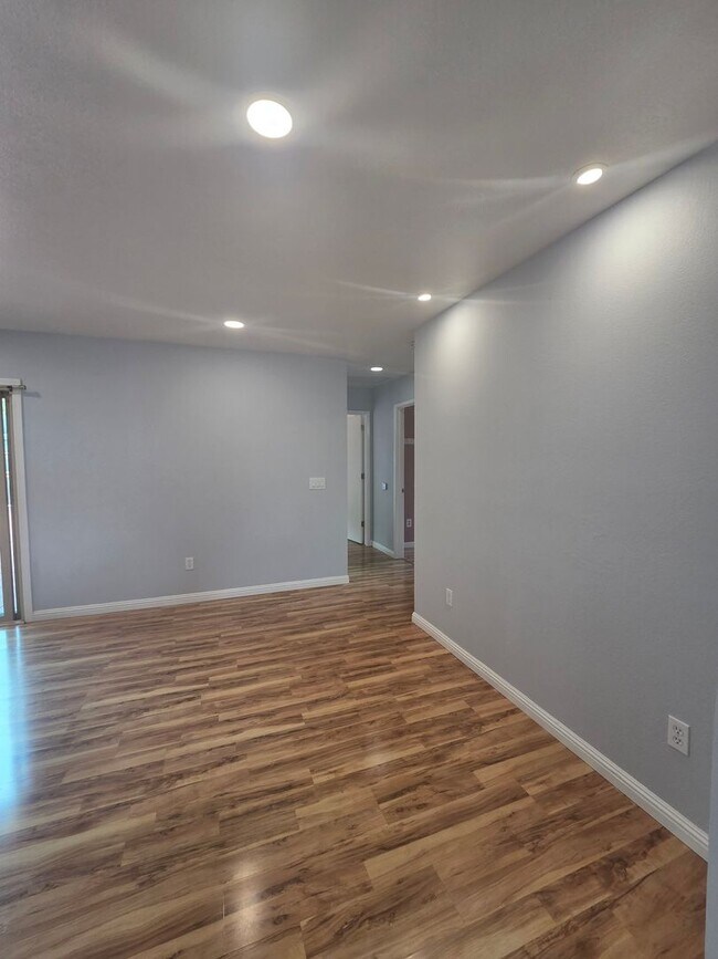 Photo - 3 Bedroom 2 Bathroom _ Move-in Specials Av...