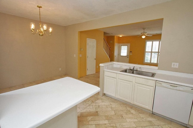 Photo - 3803 Berkeley Crossing