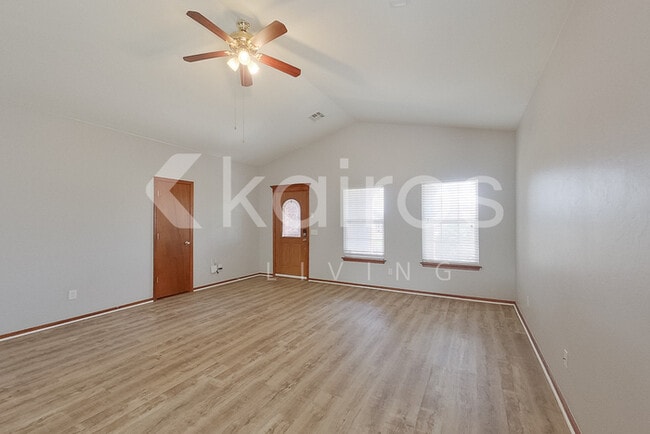 Photo - 2421 Arbor Dr