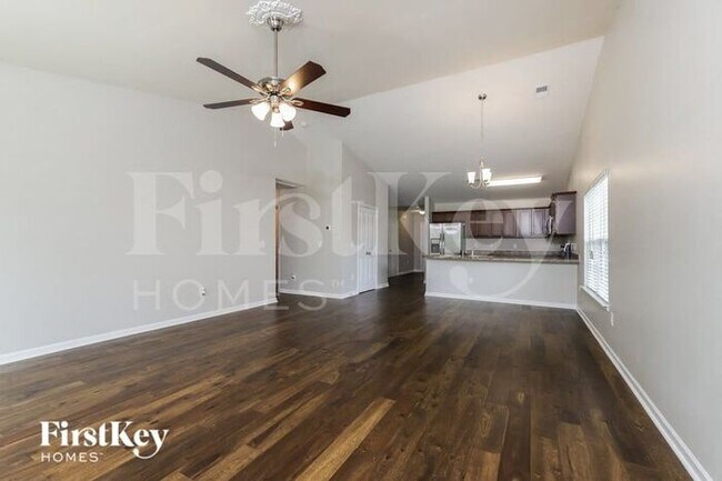 Photo - 1049 Solstice St