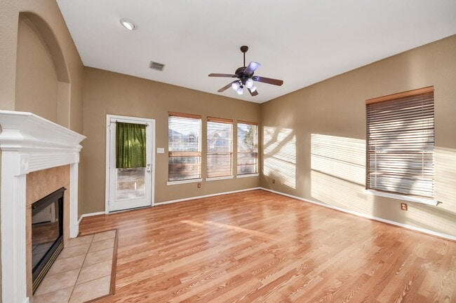 Photo - 21611 Shallow Glen Ln