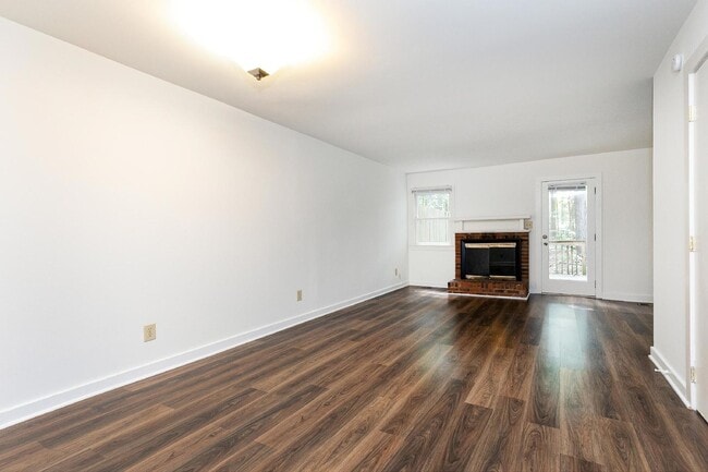 Photo - 5541 Kaplan Dr Unit B