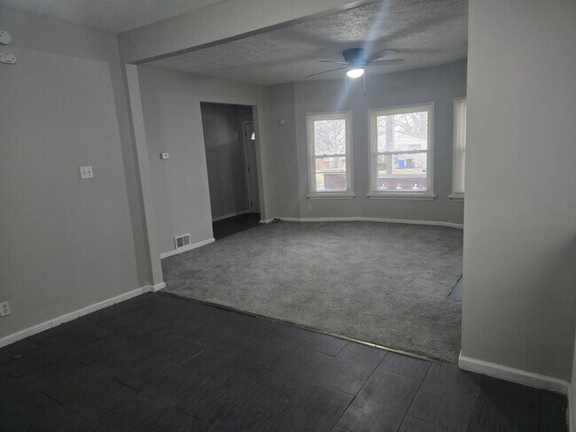 Photo - 3713 E 151st St Unit DN