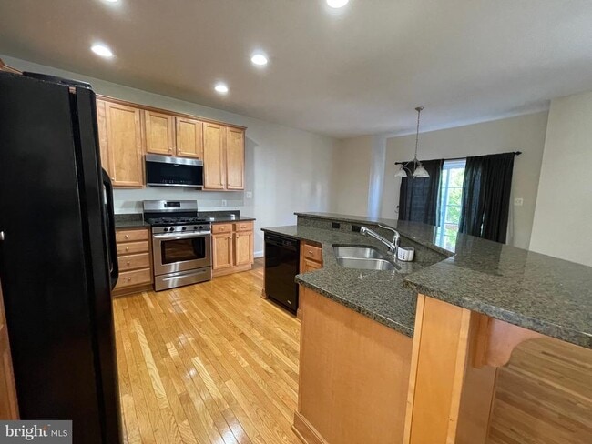 Photo - 43998 Fresia Ln