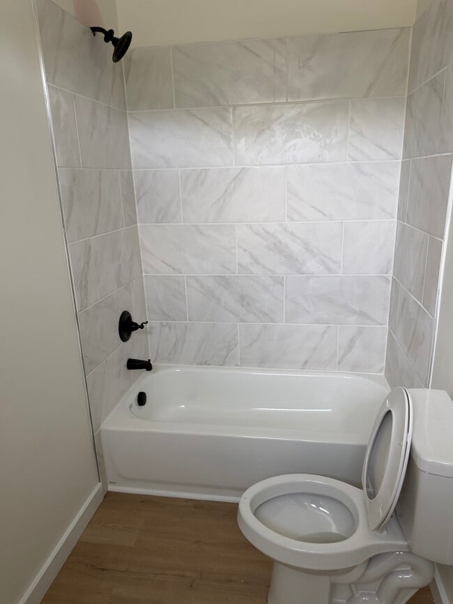 Photo - 76 Simmons Cir